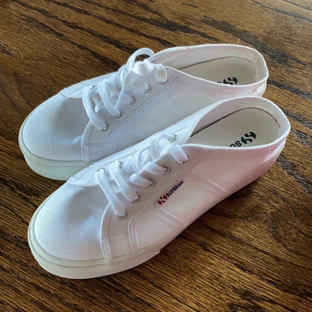 Superga size 7.5 like new white 2” platform mules